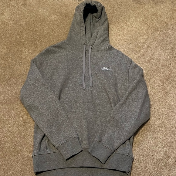 Nike Men's Sportswear Club Fleece Hoodie Color: Grey. Size: Small - Picture 1 of 3